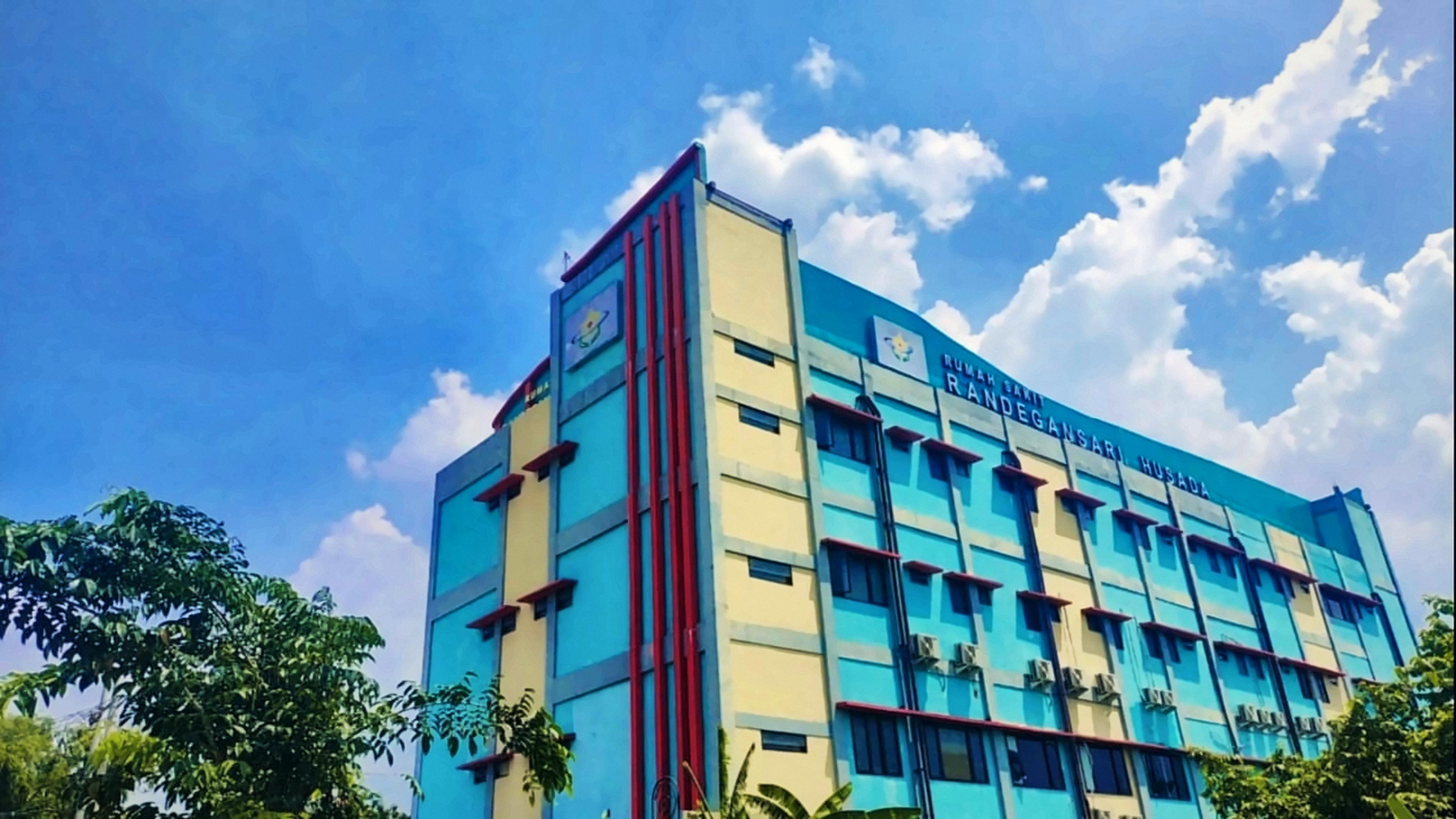 RUMAH SAKIT RANDEGANSARI HUSADA
